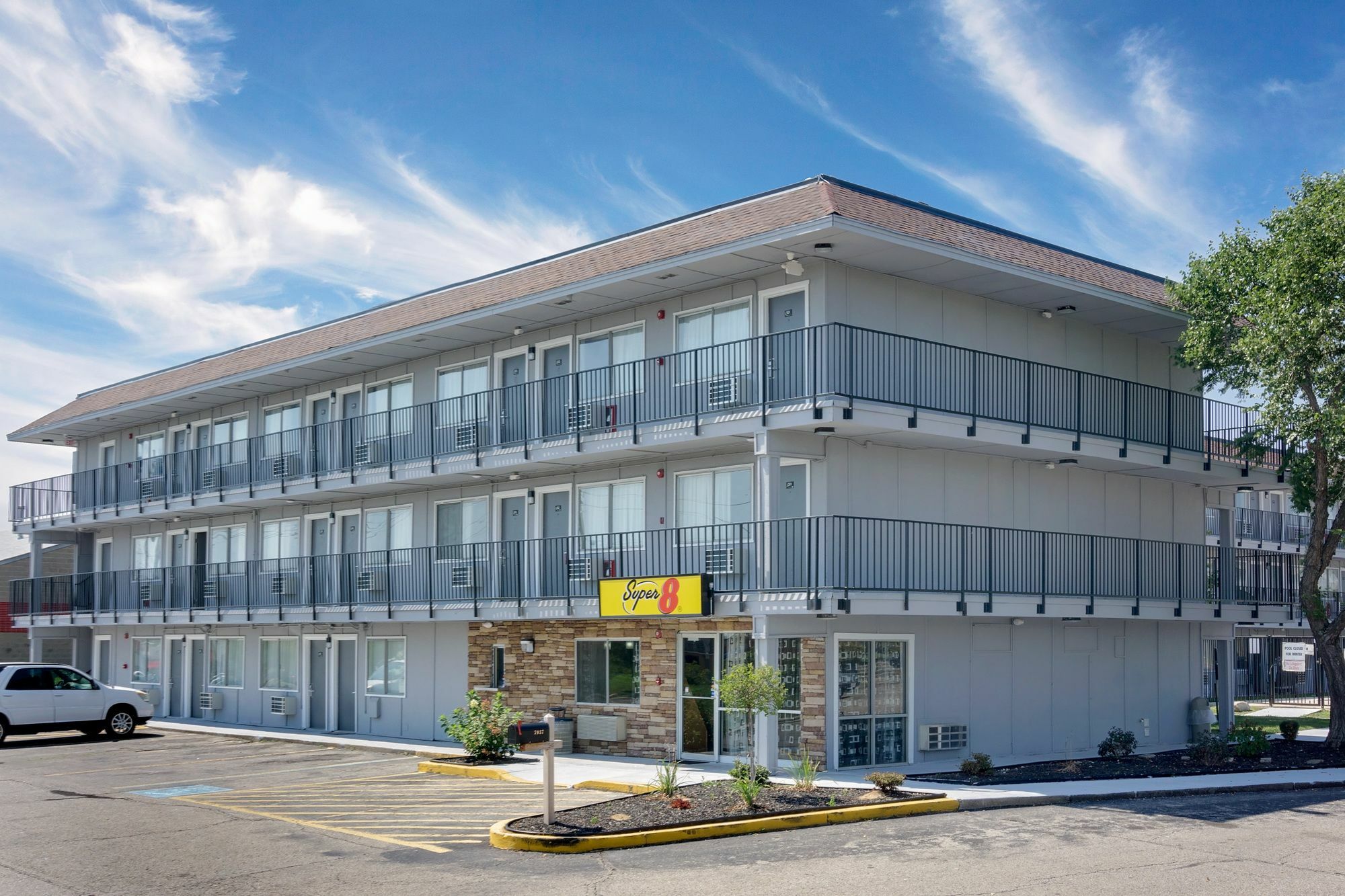 Super 8 By Wyndham Florence Exterior photo